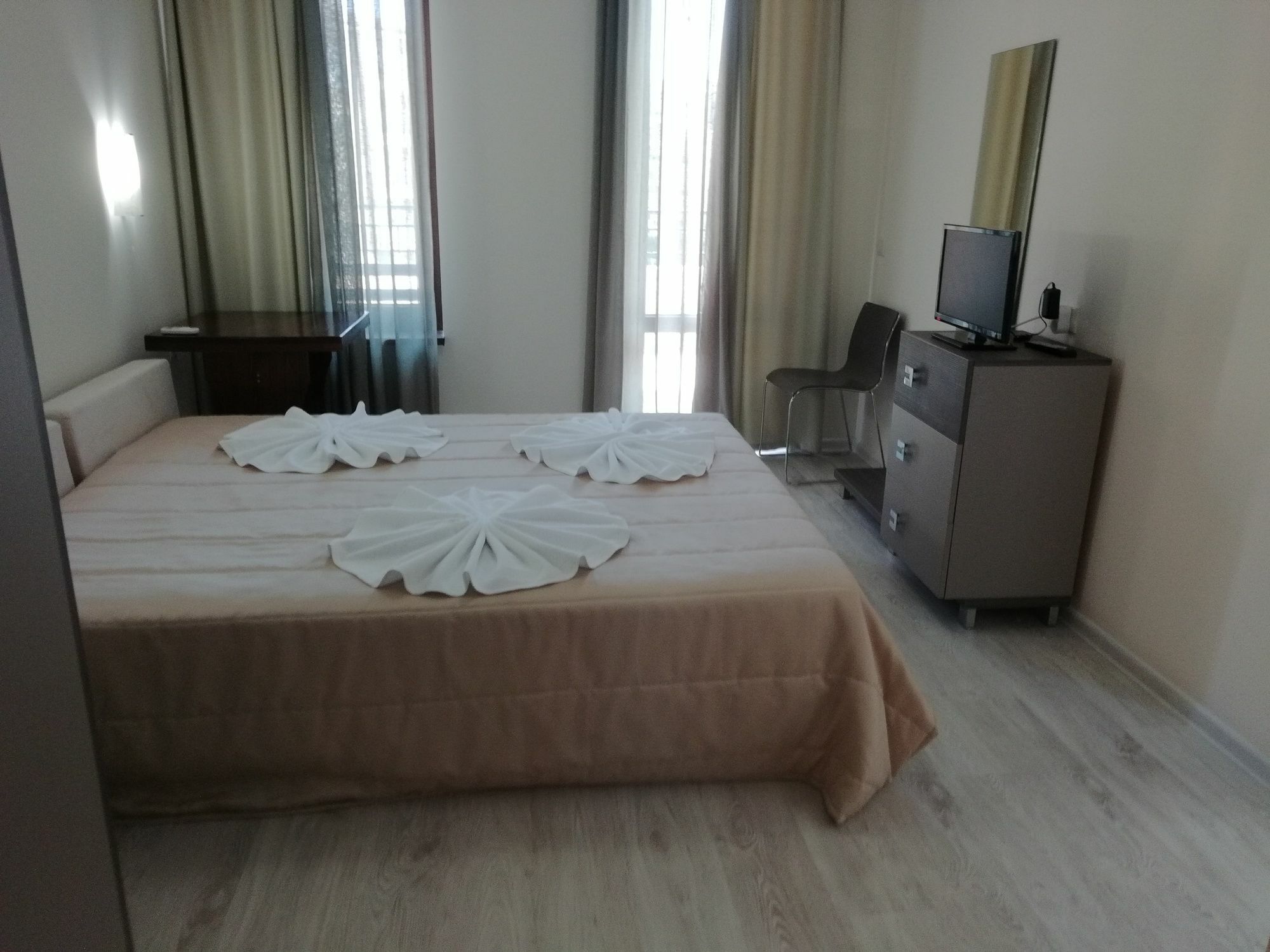 Stardreams Apartments Свети Влас Екстериор снимка